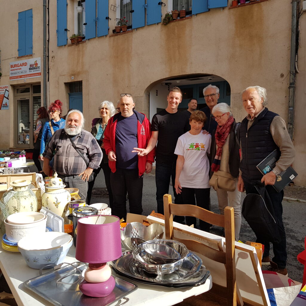 Vide Grenier Du Thoronet 01 Mai 2023 Thoron Aide